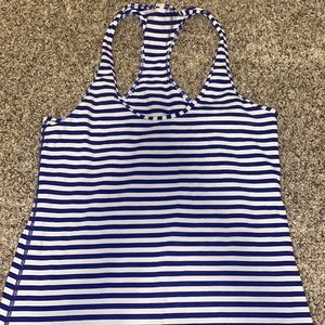 lulu lemon tank size 6 barely worn